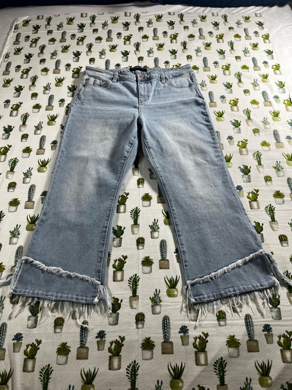 Liverpool Los Angeles Women’s Denim Jeans size 12/31 Light Wash